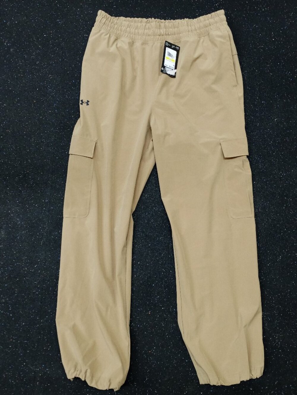 Under Armour Women's Medium Wove Cargo Pant Sport NEW NWT